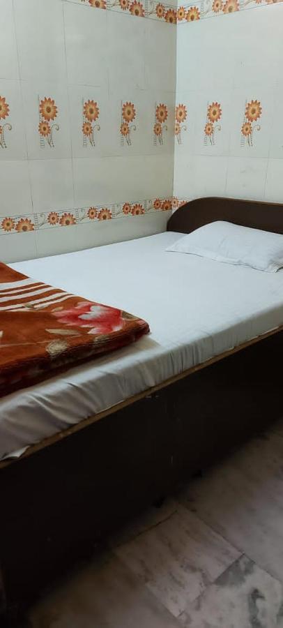 Mj Chawla Homestay Double Bed Attached Bathroom Room Amritsar Ngoại thất bức ảnh